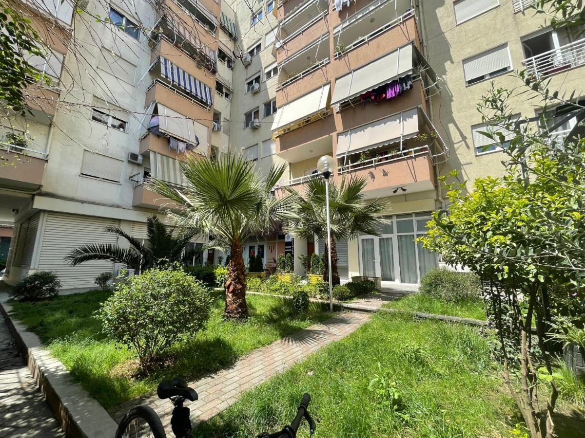 Tirana New Bazaar-Apartment 2 Eksteriør billede